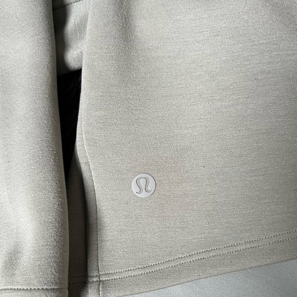 Lululemon Twist Back to Front Pullover Green Fern - Picture 4 of 6